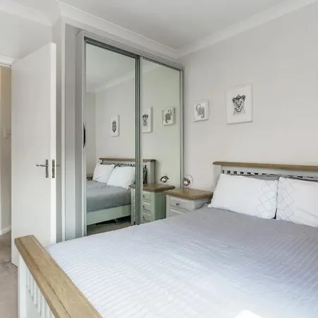 4 Spacious 1 * Dublin